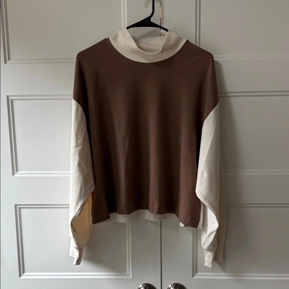 Athleta Brown and Cream Sweatshirt - Picture 2 of 8